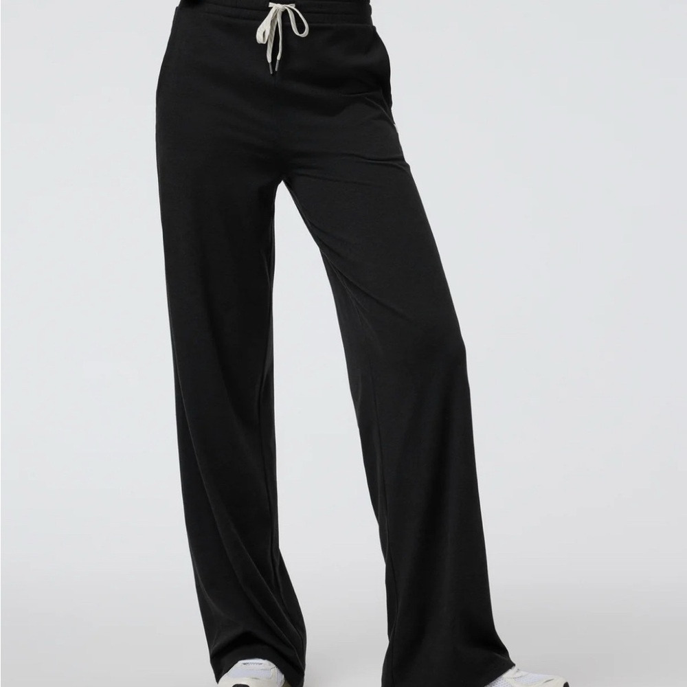 Vuori Halo Essential Wide Leg Pants Size L